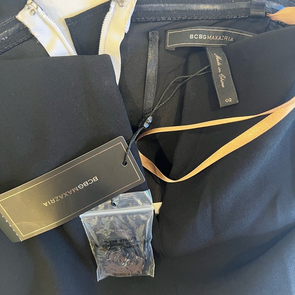 NWT BCBGMAXAZRIA Gown Size 2 - Picture 3 of 4